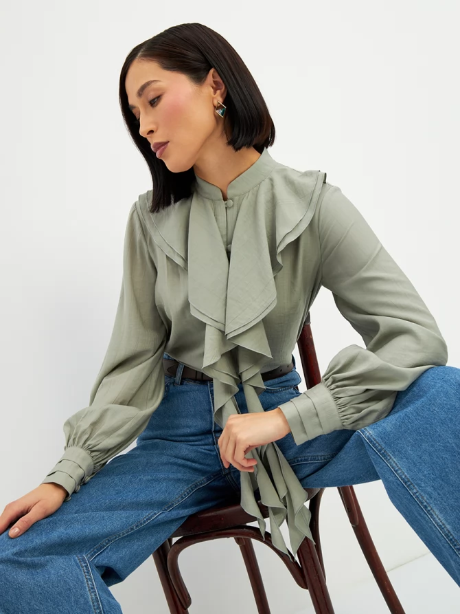 Блузкас отлетными рюшами OD-914-3 полынь