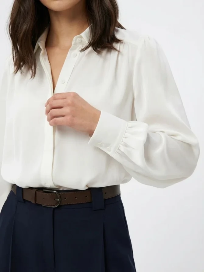 Блузка со сборкой и съемной пуговицей OD-971-1 белая