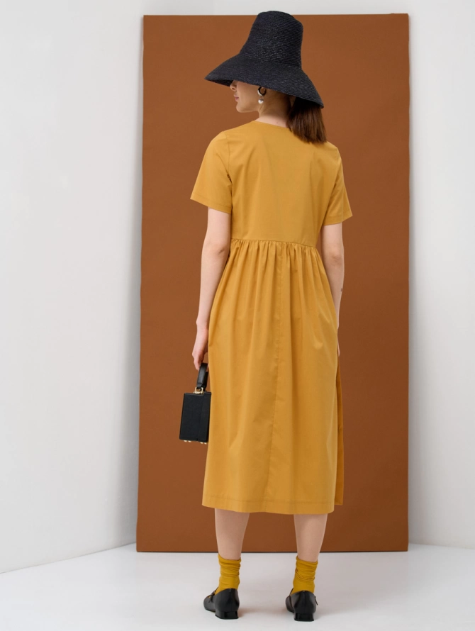 Платье хлопковое миди с накладными карманами, горчица
