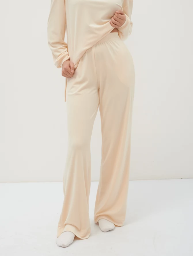 Брюки-палаццо из велюра