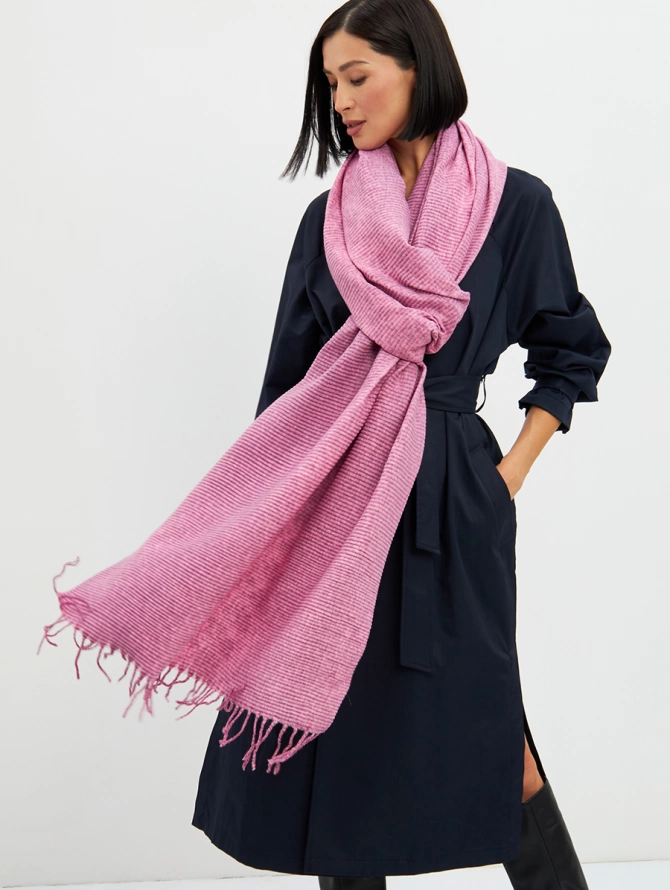 Палантин женский двусторонний меланжевый нежно-розовый