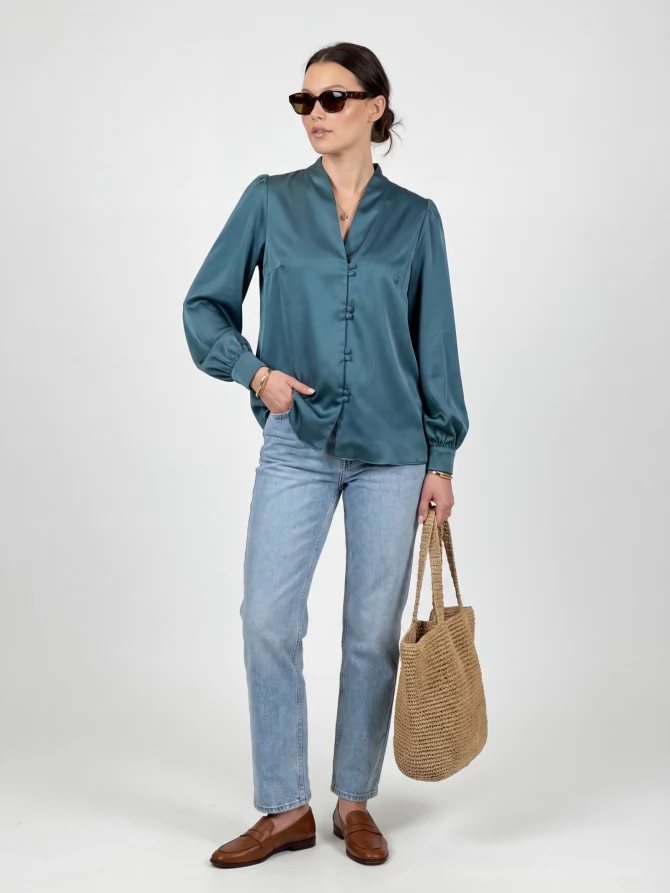 Блуза с вырезом сине-зеленая