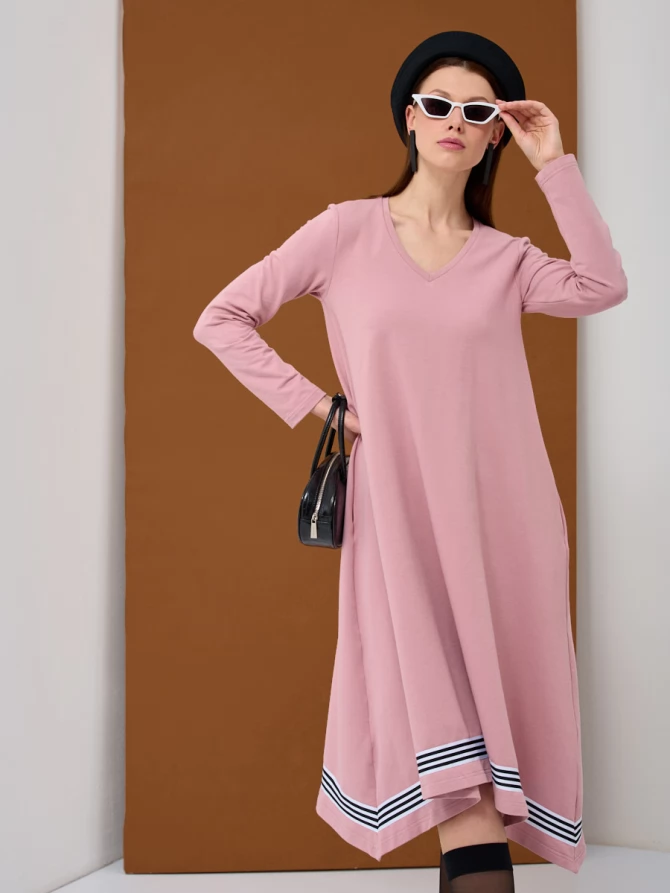 Платье с тесьмой по низу