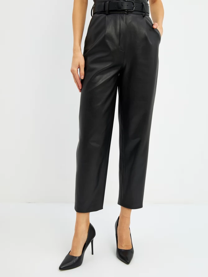 Брюки укороченные из зко-кожи  OD-882-1 черный