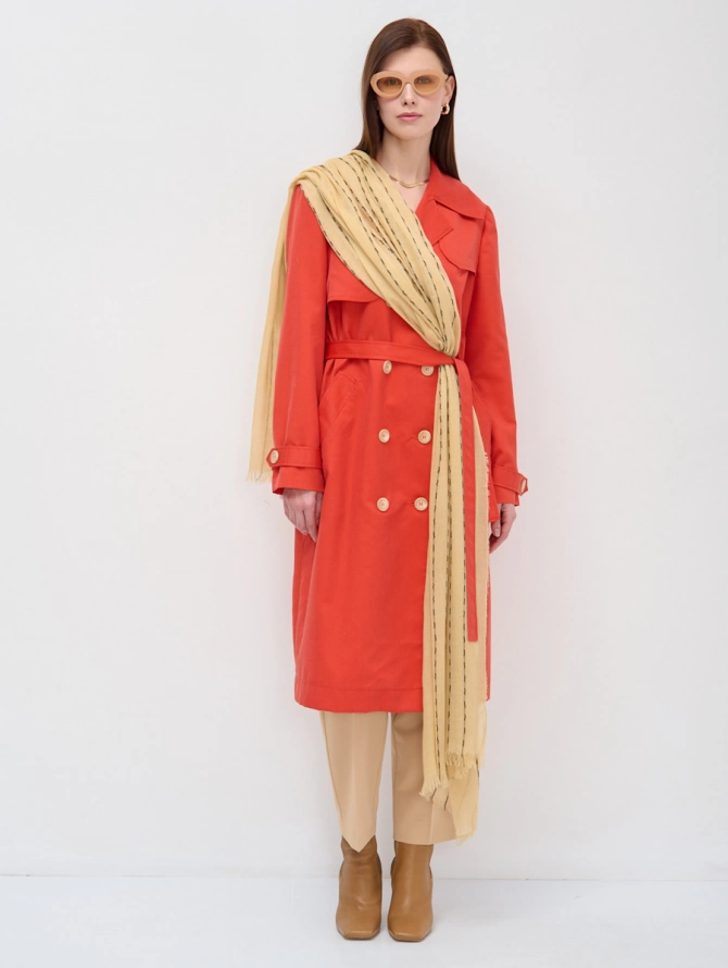 Палантин с декоративной стежкой и бахромой