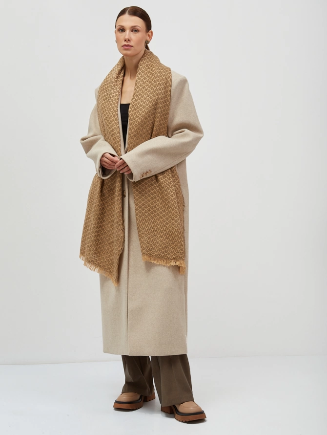 Палантин с рельефной фактурой, цвет кэмел