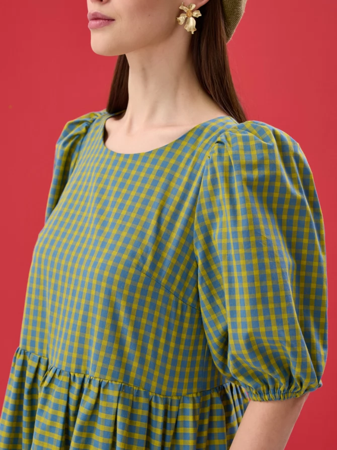 Платье с рукавами-буфами