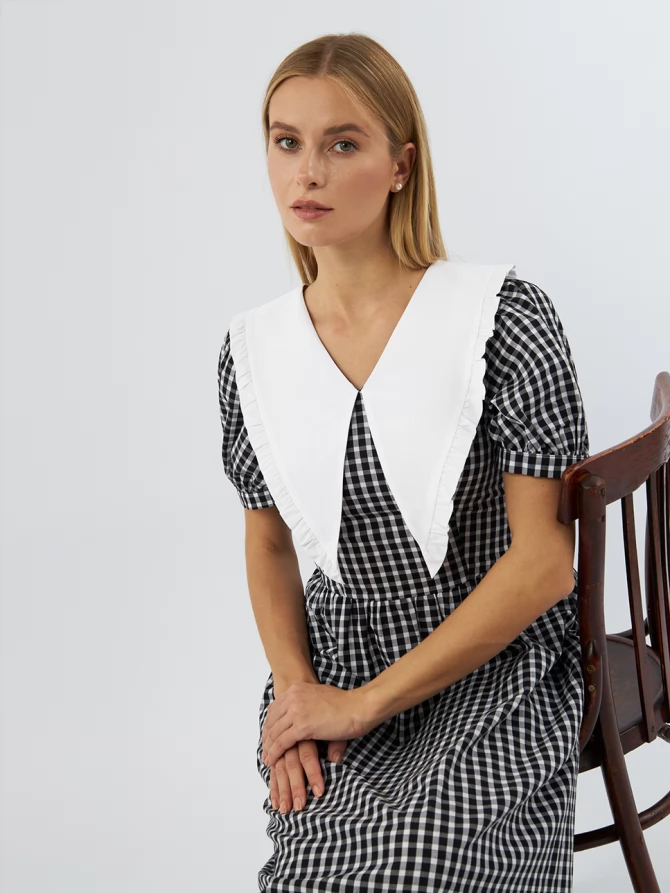 Платьеиз хлопка с большим контрастным воротником OD-935-1 клетка ч/б