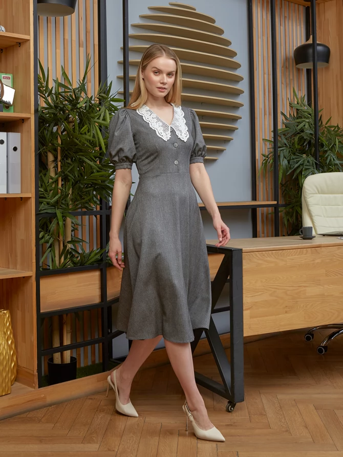 Платье с кружевным воротником  OD-888-1 серый