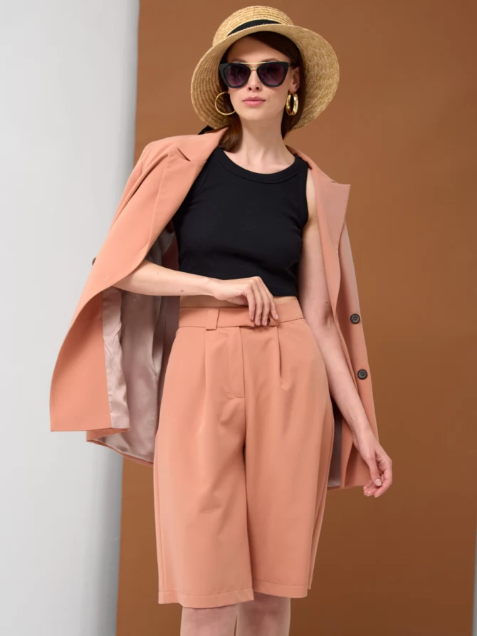 Шорты-бермуды