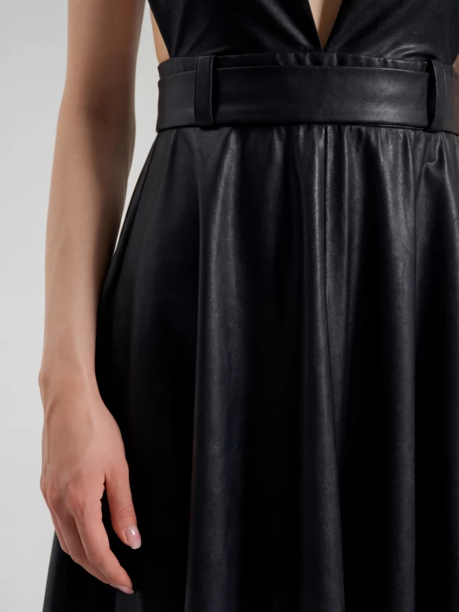 Сарафан из эко-кожи