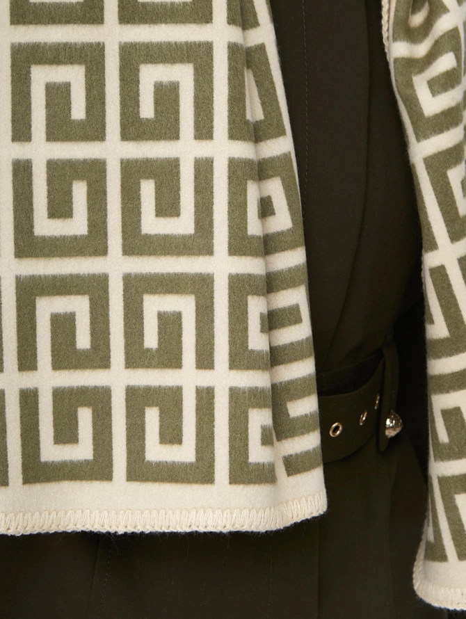 Палантин женский двусторонний с геометрическим узором