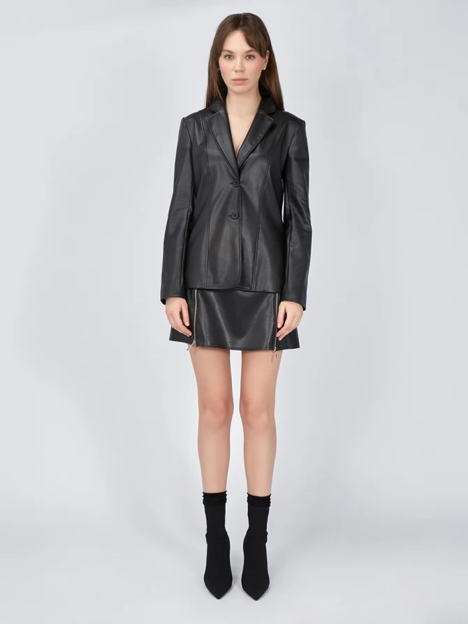 Кожаный жакет