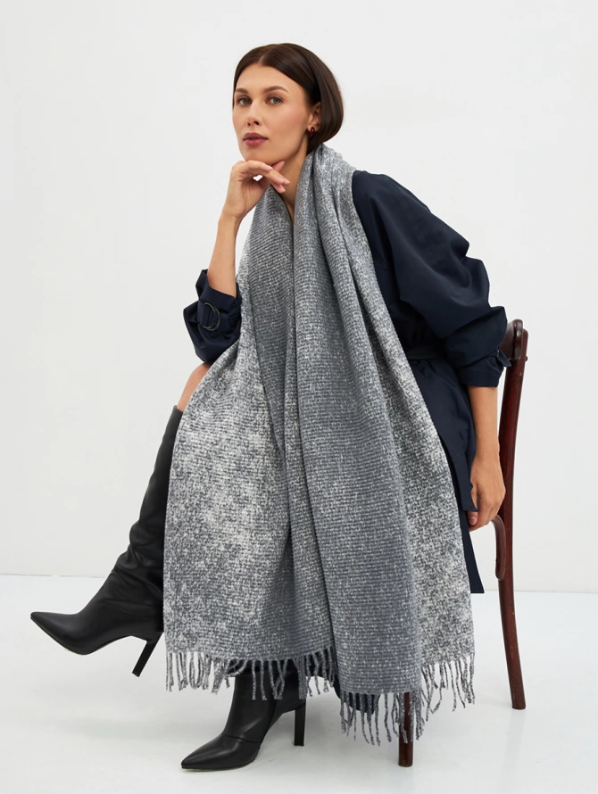 Двусторонний палантин с градиентом