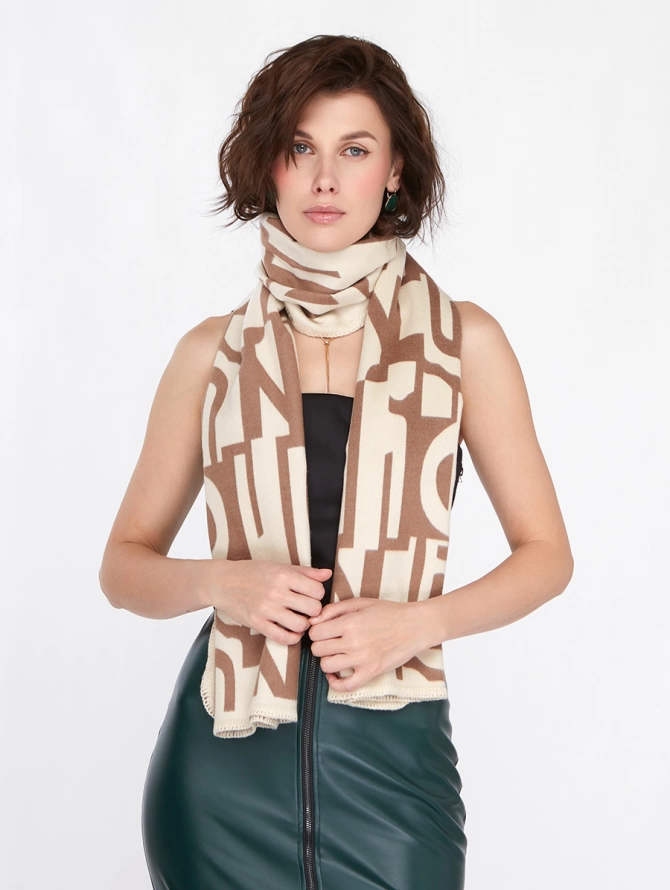 Палантин женский двусторонний с геометрическим принтом