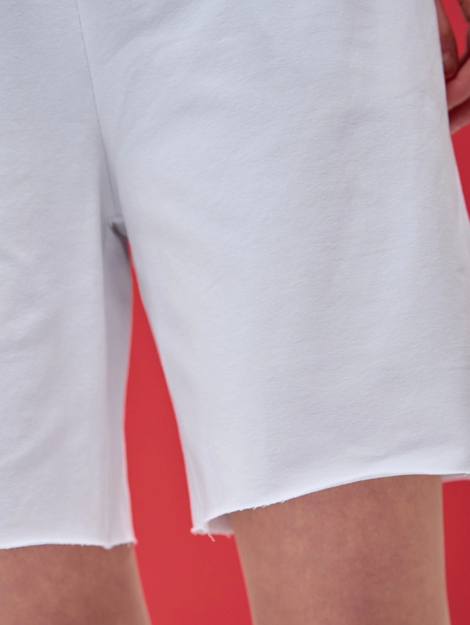 Шорты спортивные из футера с необработанным краем