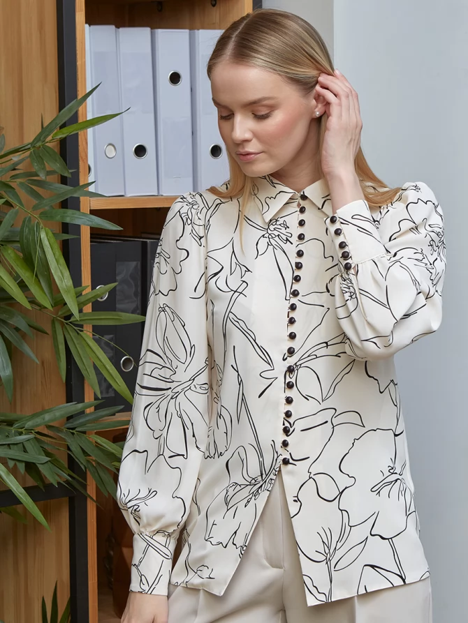 Блузка с принтом OD-639-27 белая черный цветок