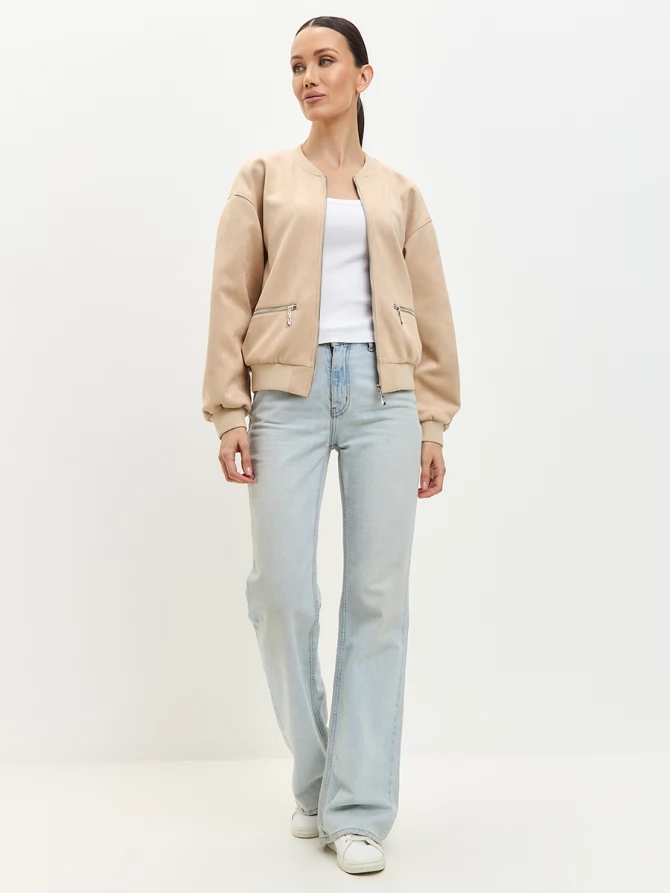 Бомбер из замши бежевый