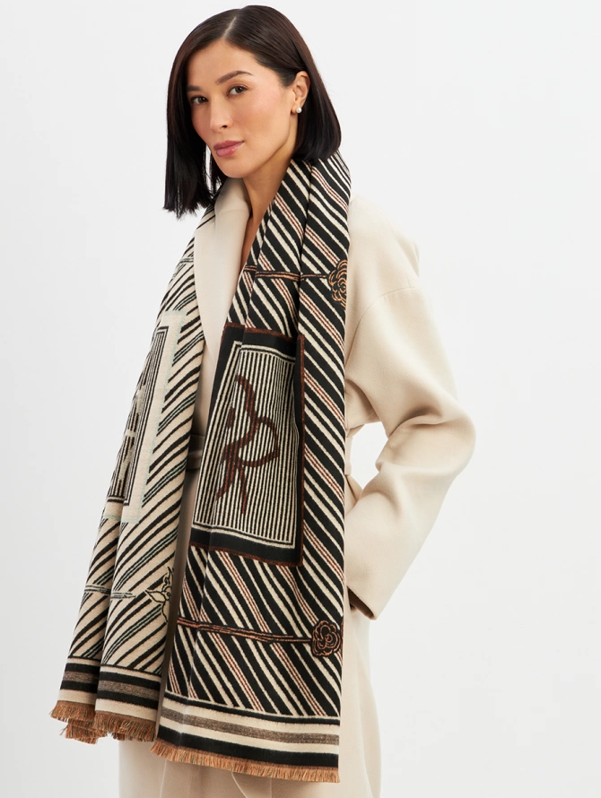 Палантин женский с геометрическим узором