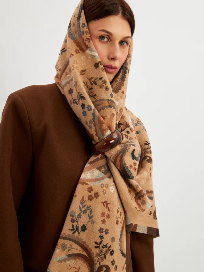 Палантин женский с узором пейсли
