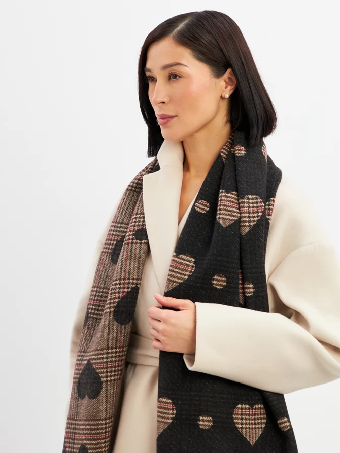 Палантин женский двусторонний с принтом в клетку и сердца