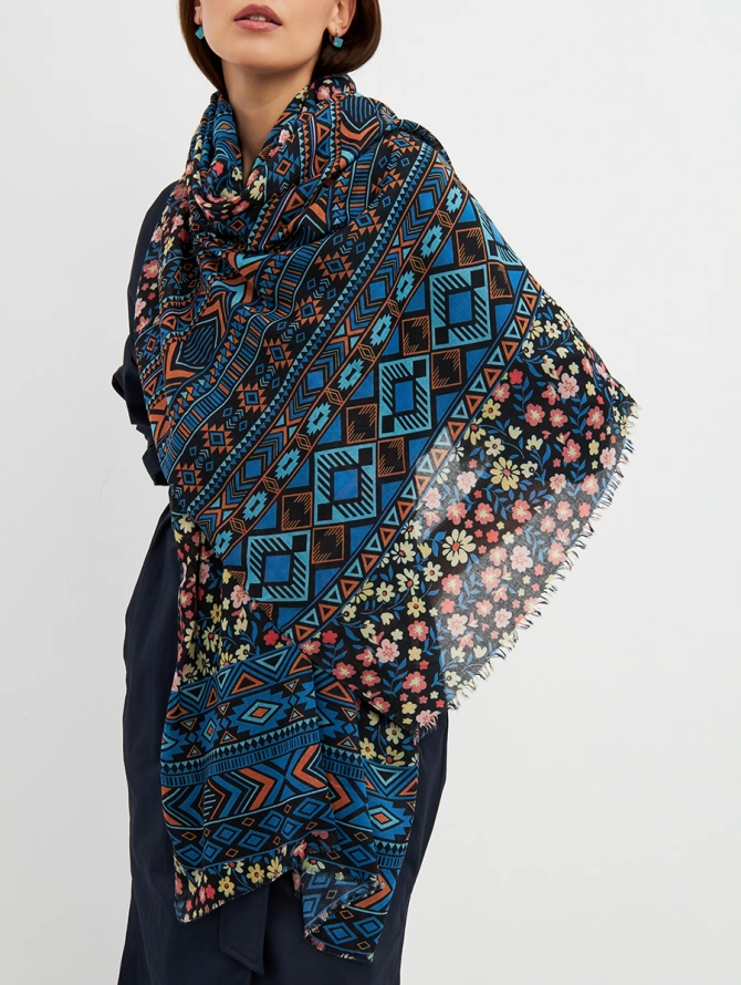 Палантин женский с этническим и цветочным узором