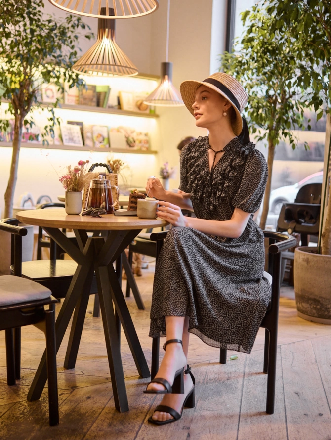 Платье из шифона с рюшами